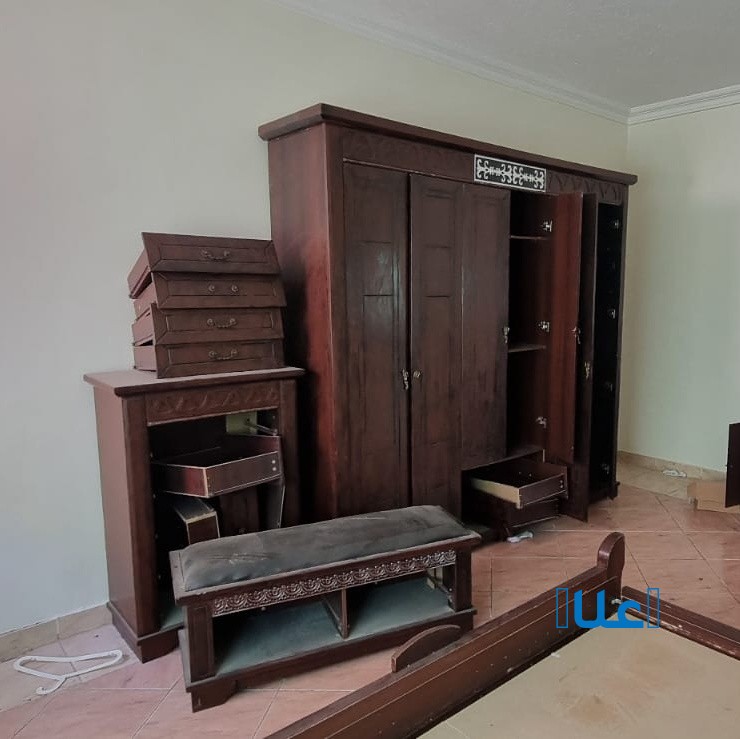 يشيلون الاثاث القديم بالرياض 0544725121