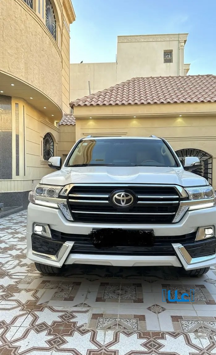 لاندكروزر GXR مرهم