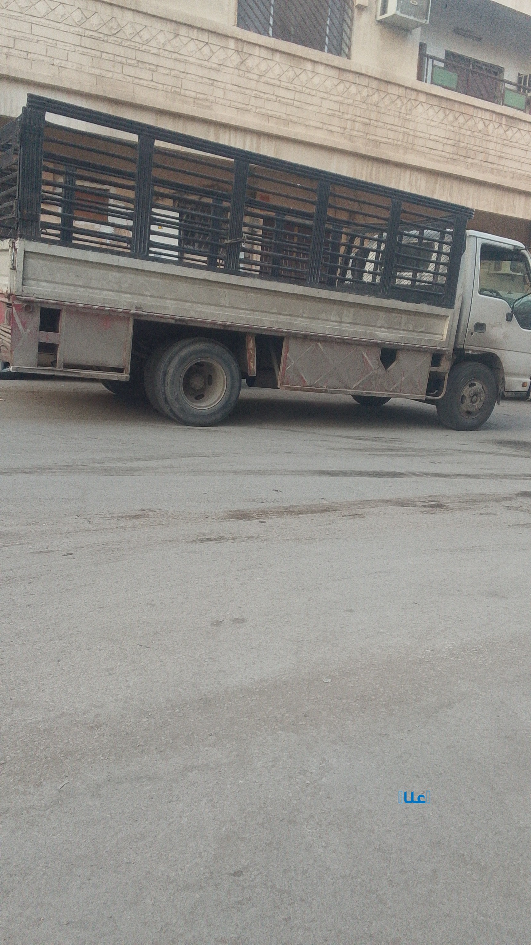 دينا طش الأثاث القديم بالرياض 0507019022 طش ا